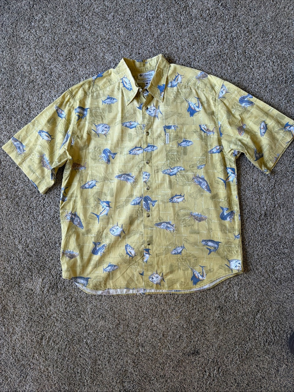 Columbia Men's Yellow Short-Sleeve Fish Print Button-Down Shirt